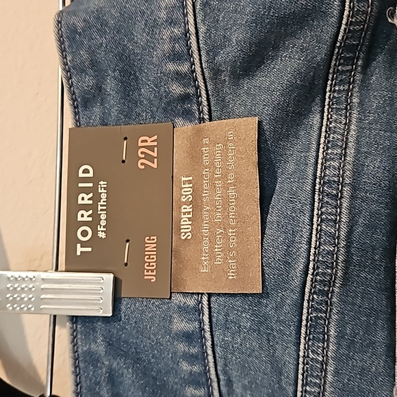 Torrid blue jean jegging size 22R - Picture 6 of 6